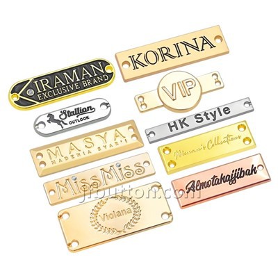Personalizirane metalne oznake za odjeću